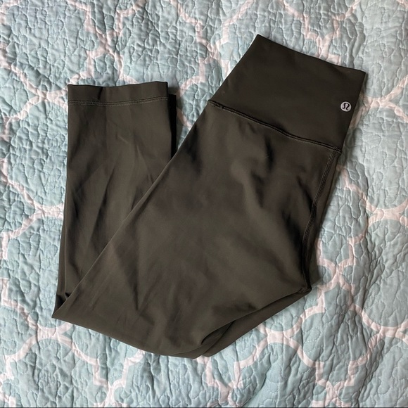 Lululemon Leggings!💚 - Picture 2 of 5